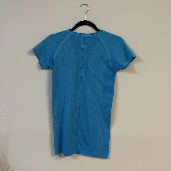Lululemon Athletica Swiftly Tech Short Sleeve Crew size 6 - Picture 5 of 5